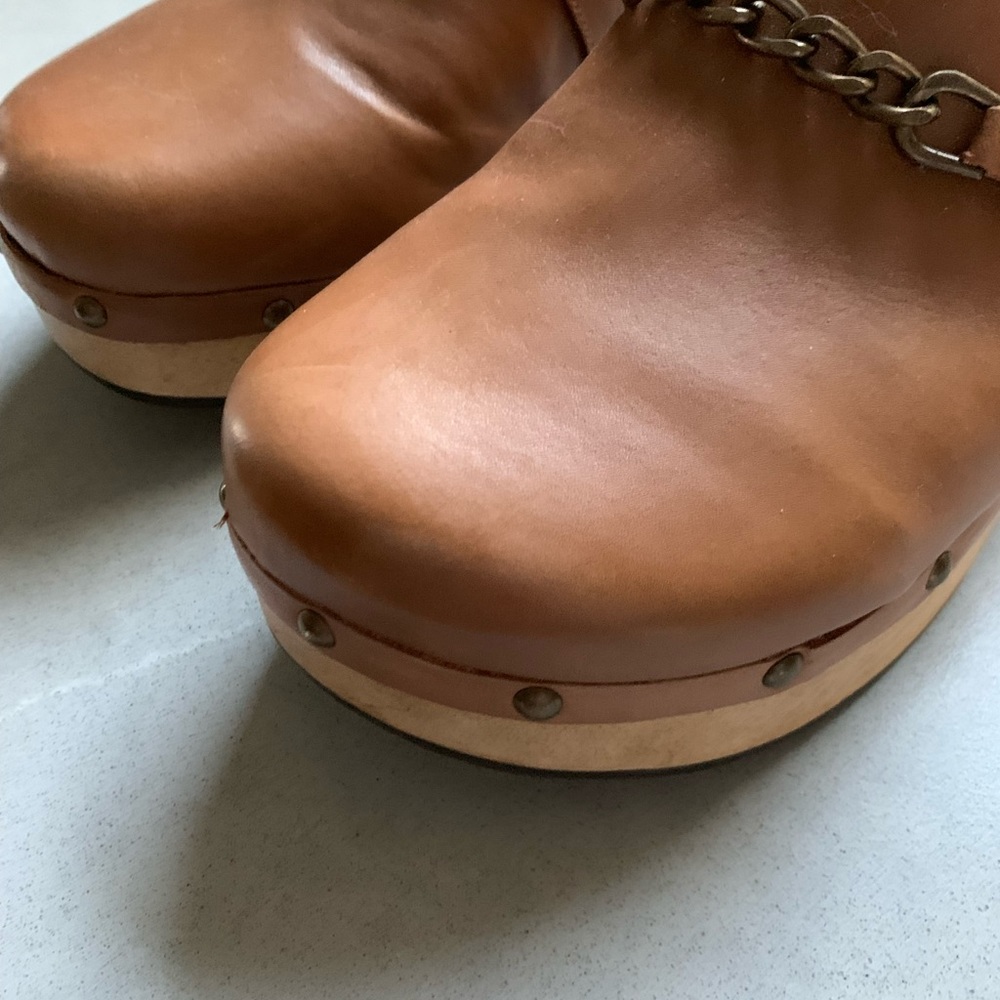 Silent D Georgia Slingback Heeled Clogs - Picture 2 of 7